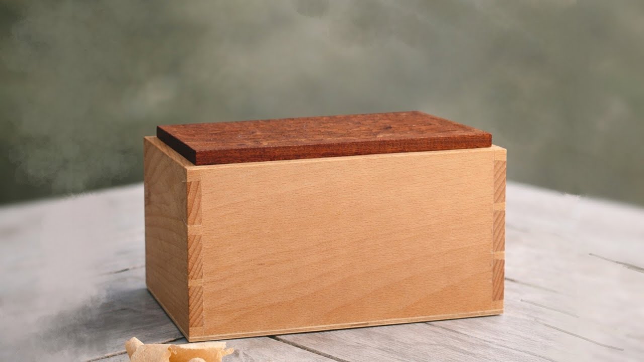 Minimal wooden box | no talking