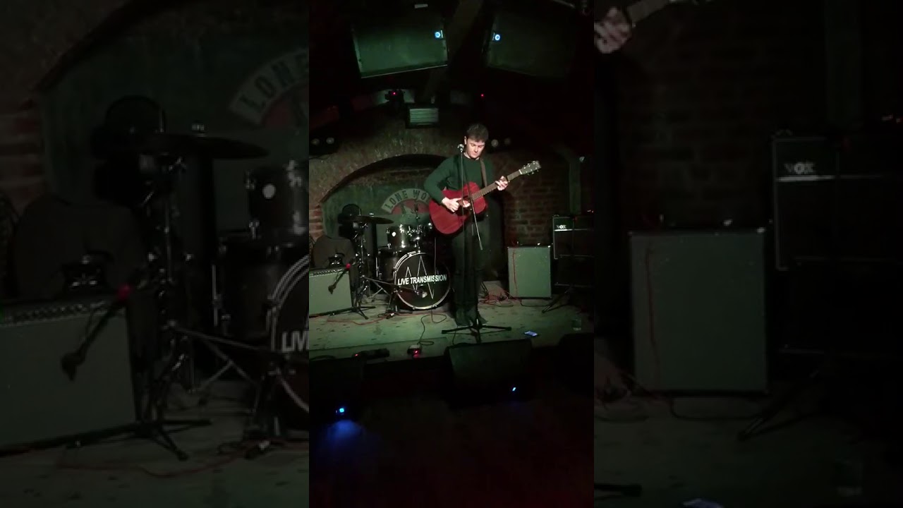 Dylan Robert - Walk With Me (Live)
