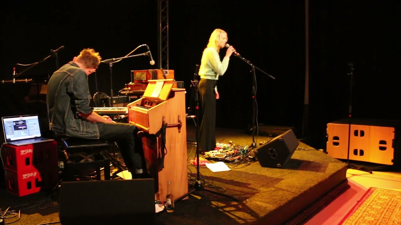 Catherine Graindorge feat. Simon Ho 4