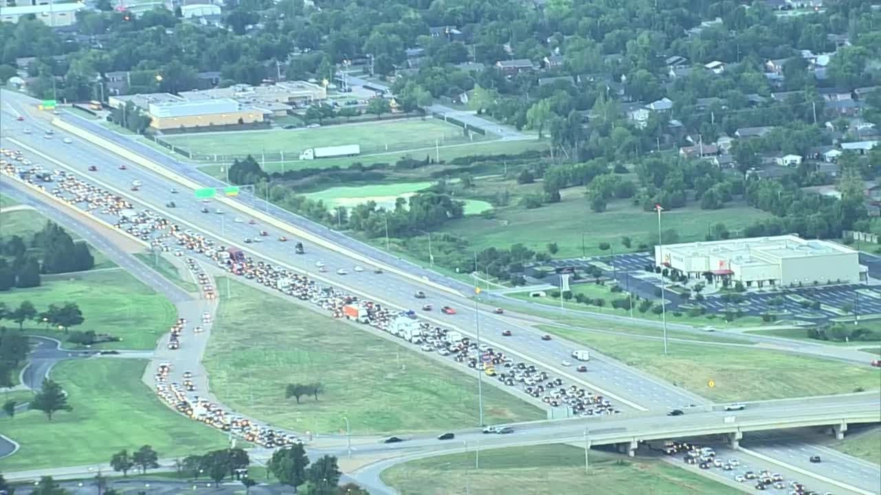 Traffic backup on I-235