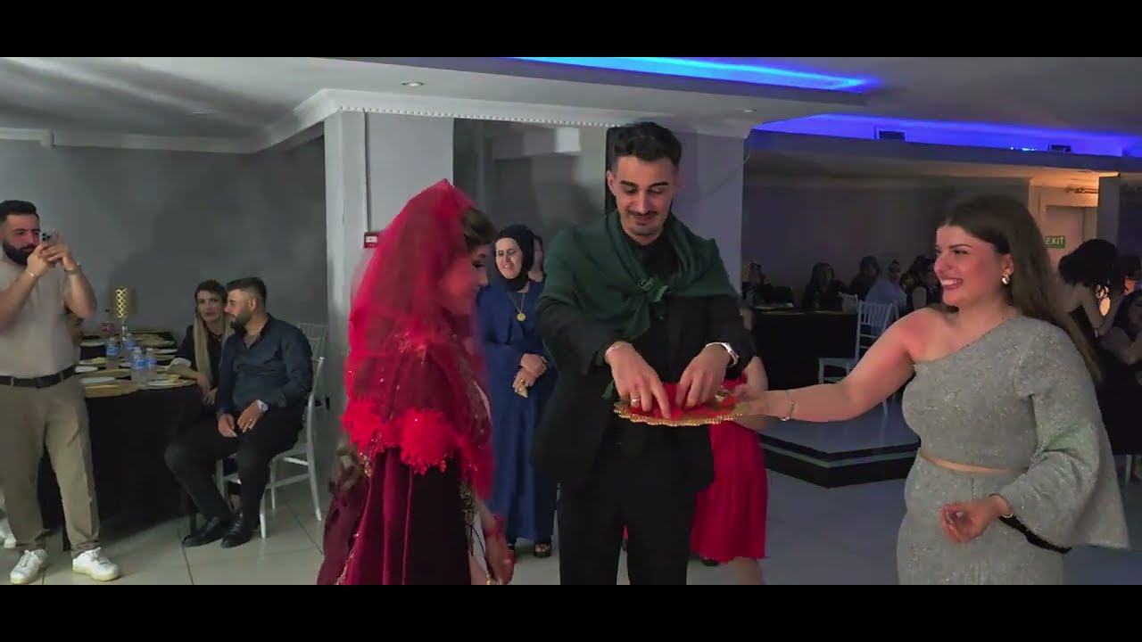 KEREM DEMİR &ELİF SUDE MUHTEŞEM KINASI İSTANBUL