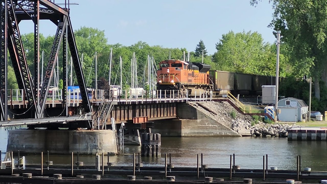CSX M327, E800, and M326 on the GR Sub 5/19/23