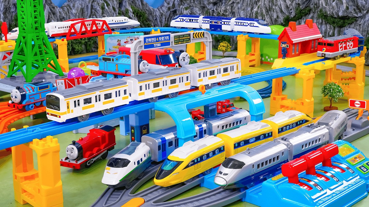 Plarail Shinkansen ☆ Build the Railway Line through Tayo Station & Thomas Cranky Cargo Crane Station