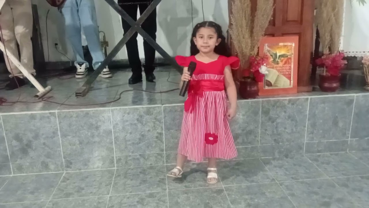 EUNICE ❤️ entonando CRISTO ES LA PEÑA DE HOREB y COMO SAQUEO 