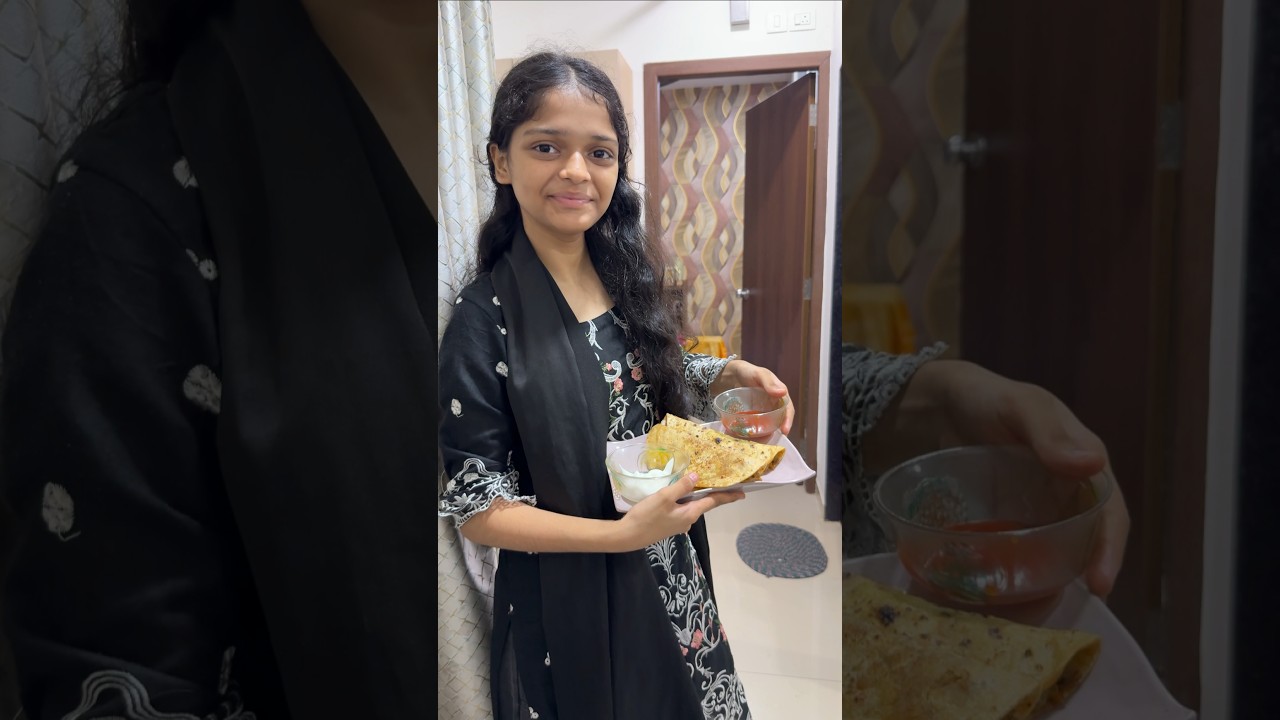 Noodle Roti Sandwich 🍜 #mariakhan #shorts @sadimkhan03 @mukeem03