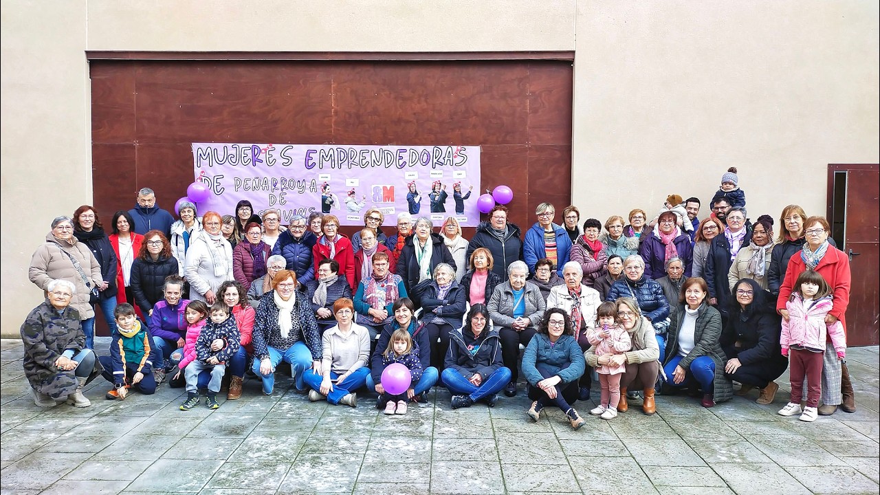 2026 Pena roja commemora el 8M amb una cadena humana