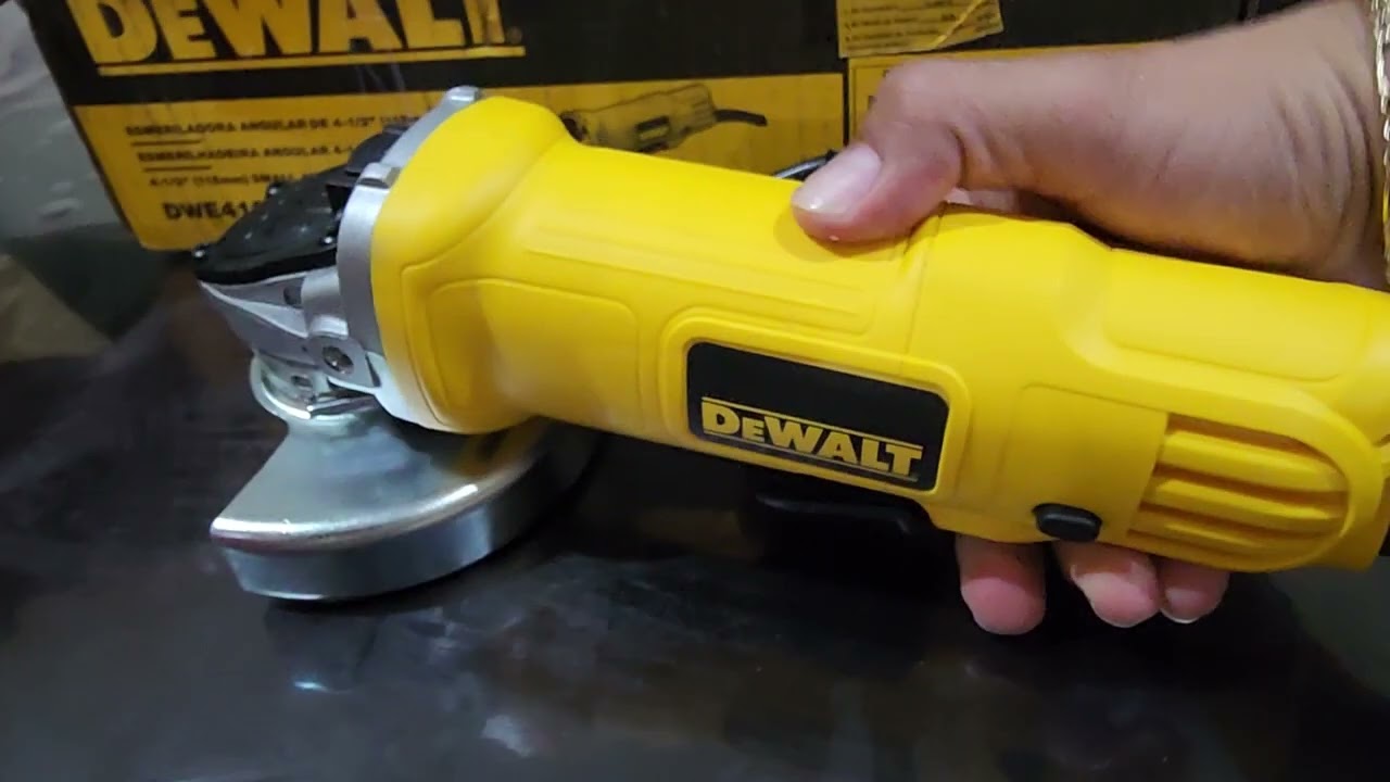 Esmeriladora DeWALT 4 1/2