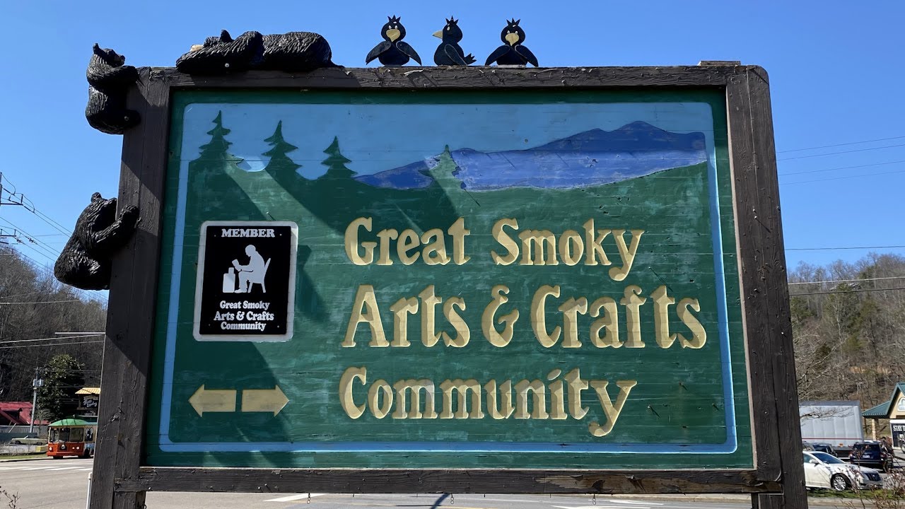 Exploring The Great Smoky Arts & Crafts Community