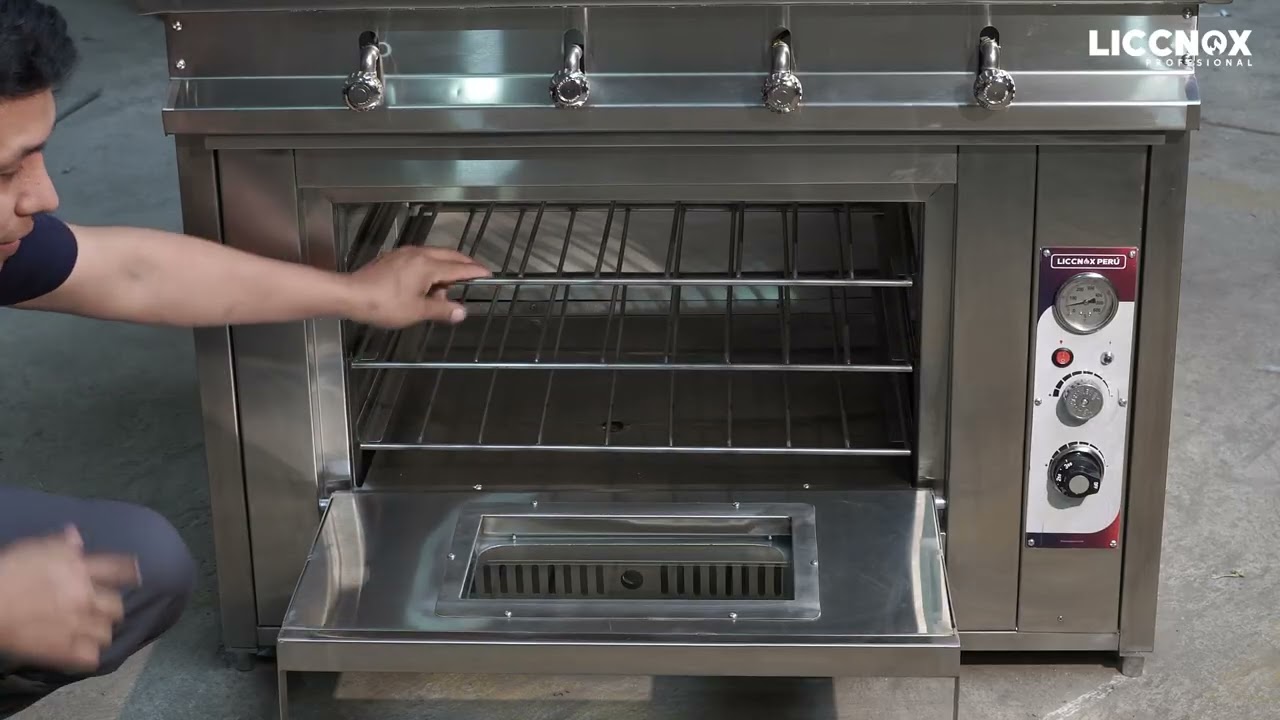 Cocina Industrial 4 hornillas con horno | LICCNOX