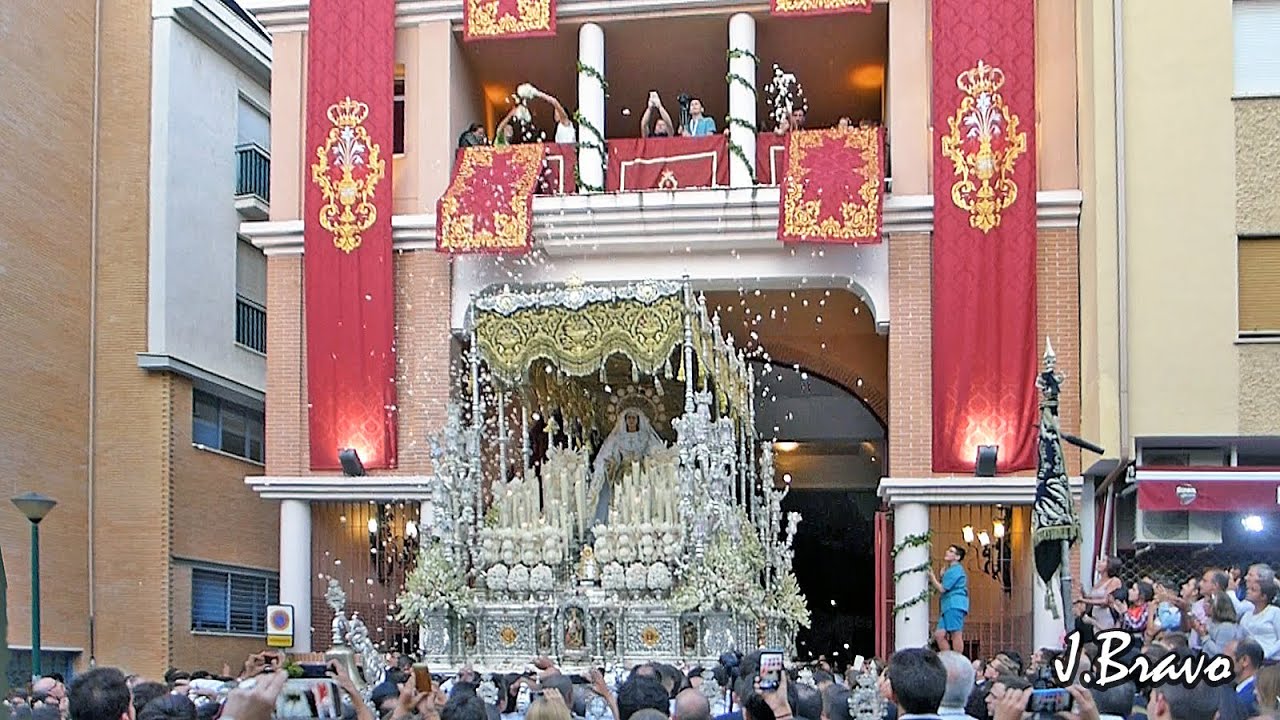 Coronación Virgen del Rocío: encierro (Málaga, 2015)