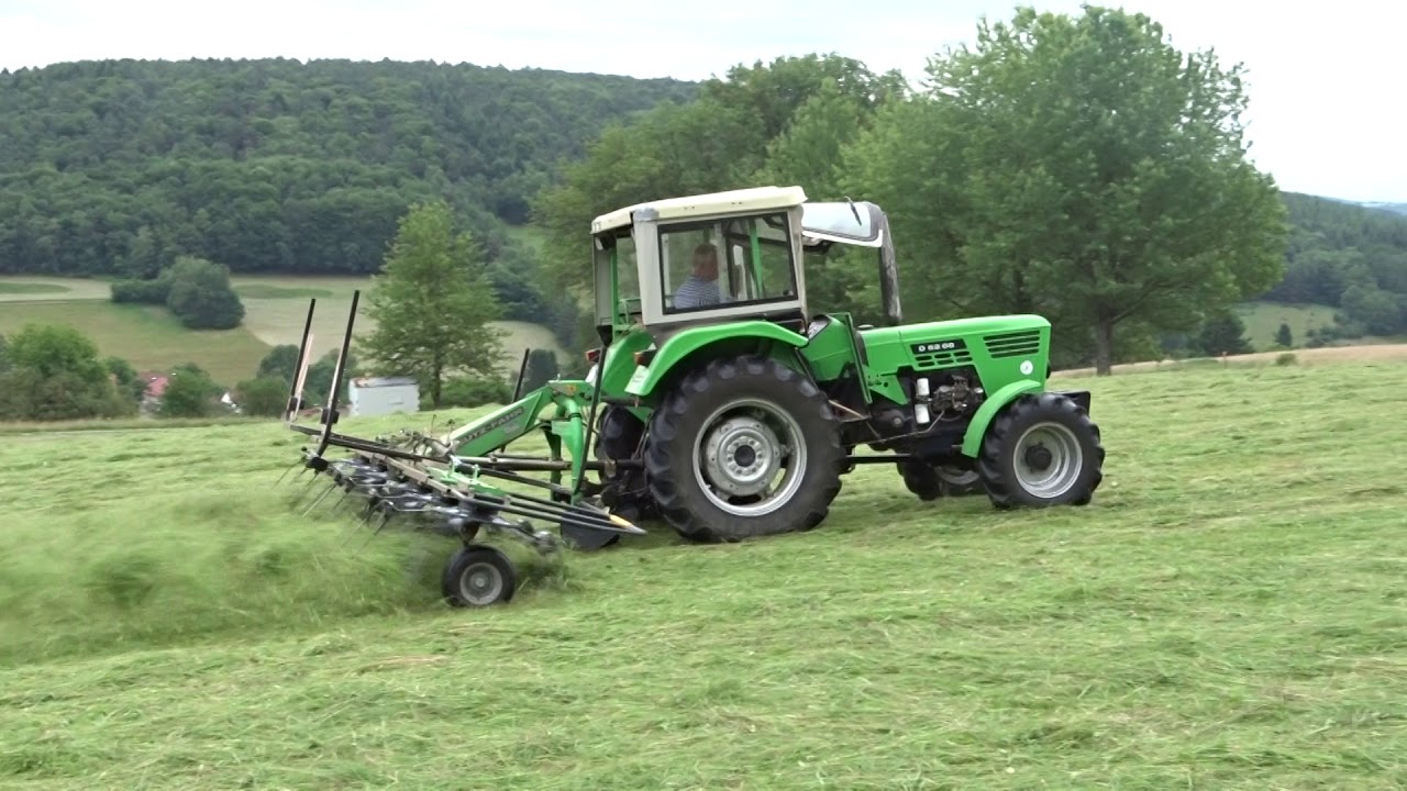Landwirtschaft im Odenwald, Deutz D 5206 A mit Condimaster 6022