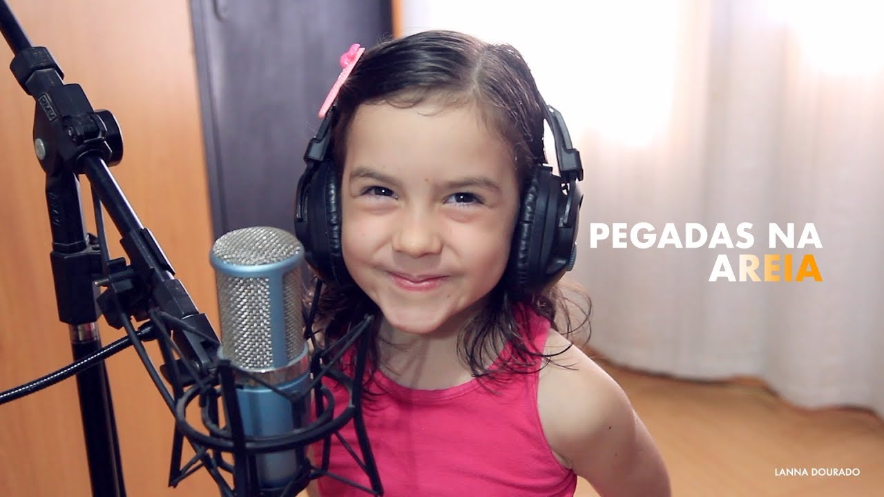 Pegadas na Areia - Lanna Dourado ( turminha ká entre nós )
