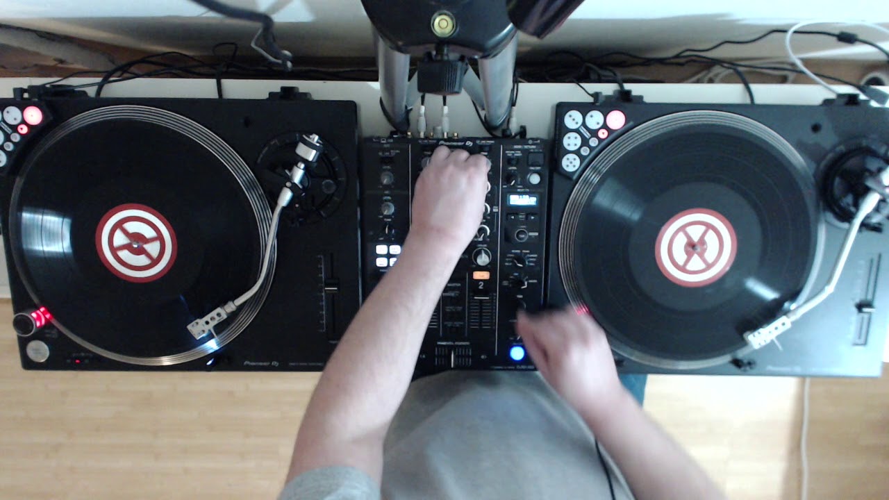 Short Mix 2017-12 (PLX-500 + DJM-450 + Traktor Scratch)