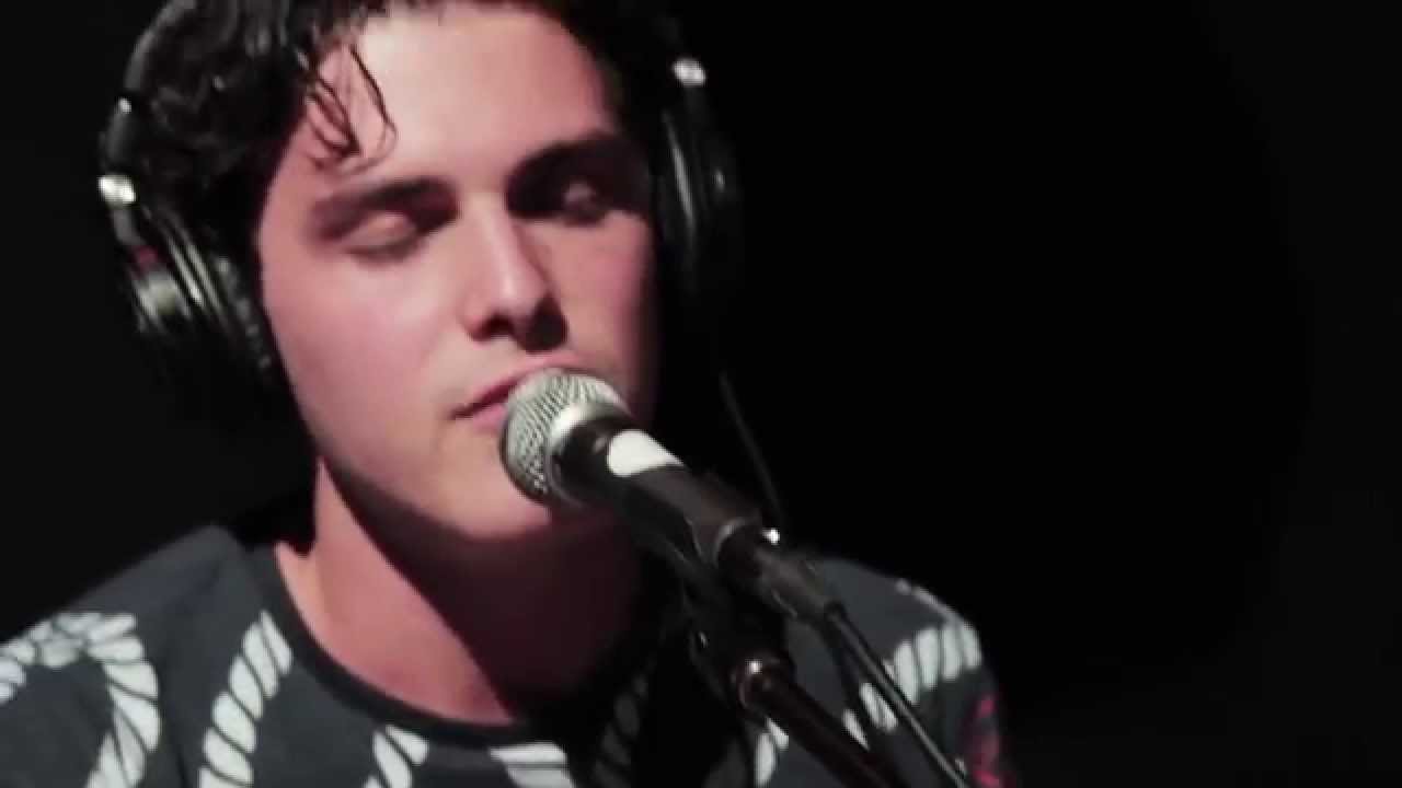 Tor Miller - Full Performance - Radio Woodstock 100.1 - 9/30/14