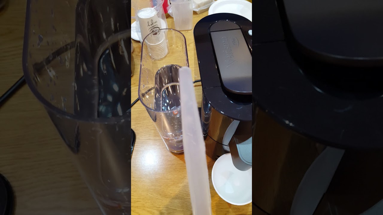 Fixing Starbucks Verismo V water pump.
