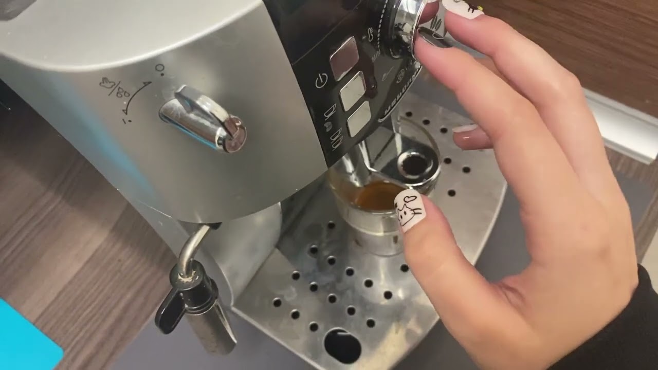 Asmr office look around and many tappies
