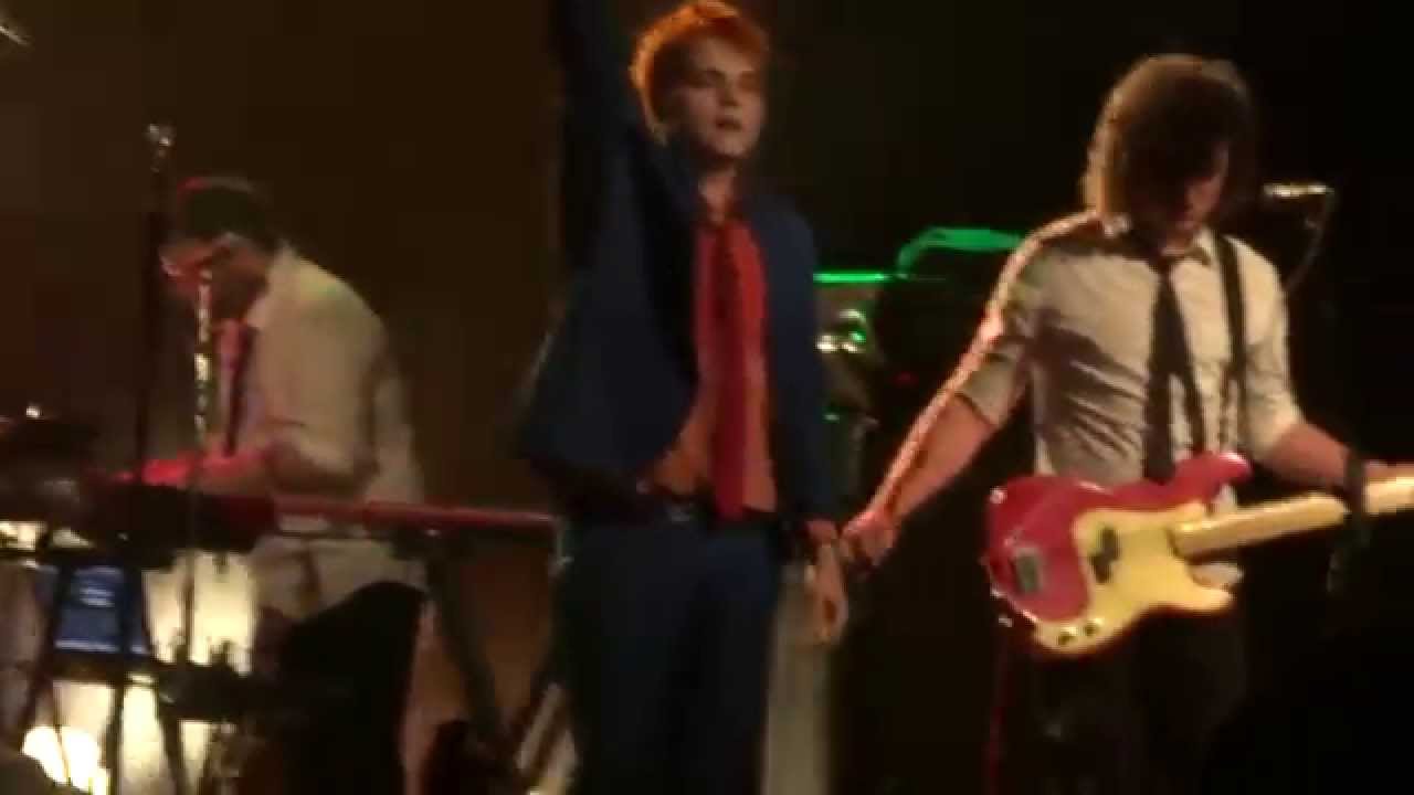 &ldquo;Brother&rdquo; Gerard Way@Trocadero Theatre Philadelphia 10/17/14 Hesitant Alien Tour