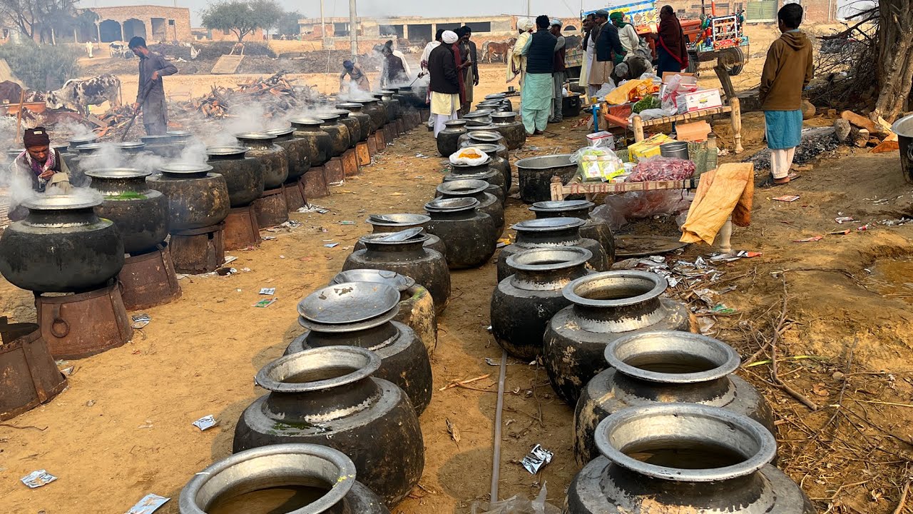 Deep Desert Wedding Food Preparation | Mutton & Beef Qorma | Fish & Chicken Pakora for +3000 Guests