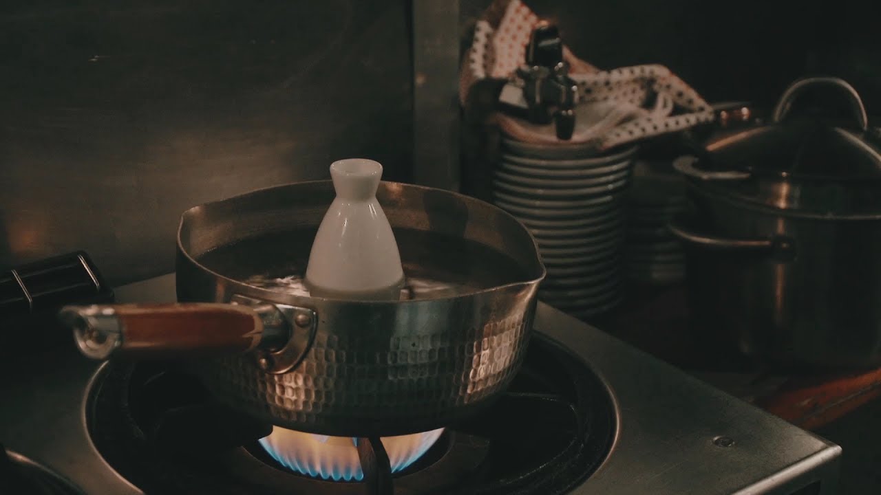A Story About Kagurazaka and Sake