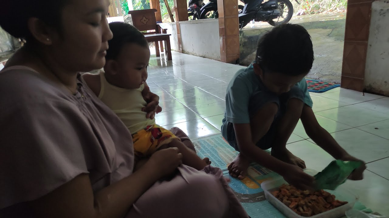 LEK DWI,makan tahu bledos
