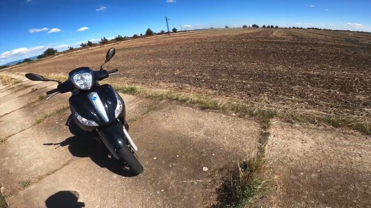 Jízda po Chomutově + Merch od JM a ukázka Piaggio Medley 125 S