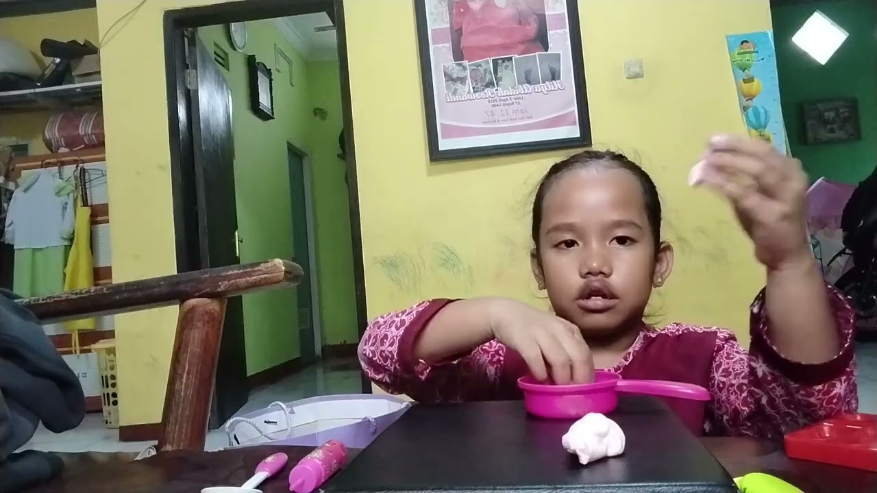 Main Clay,,, kaka hibi buat jadi apa ya?? 