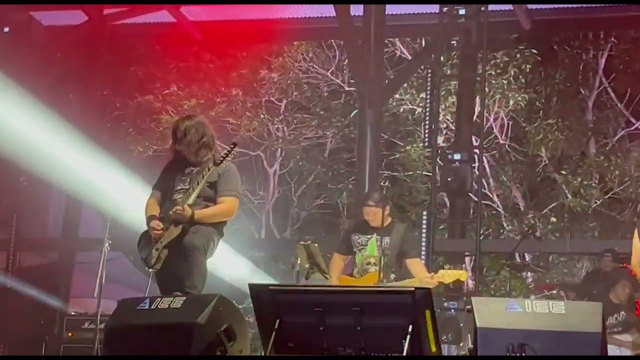 CRISS-X FEAT. EET SJAHRANIE & EDO WIDIZ DI ROCK IN THE JUNGLE, KUCHING,SARAWAK,MALAYSIA || Edo Widiz