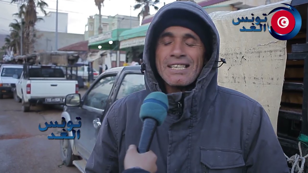 سوق الروحية يجوه من كل بلاصة..بلادنا بلاد الزوالي عنا كل شيء فرشك ..وكل قدير و قدرو....