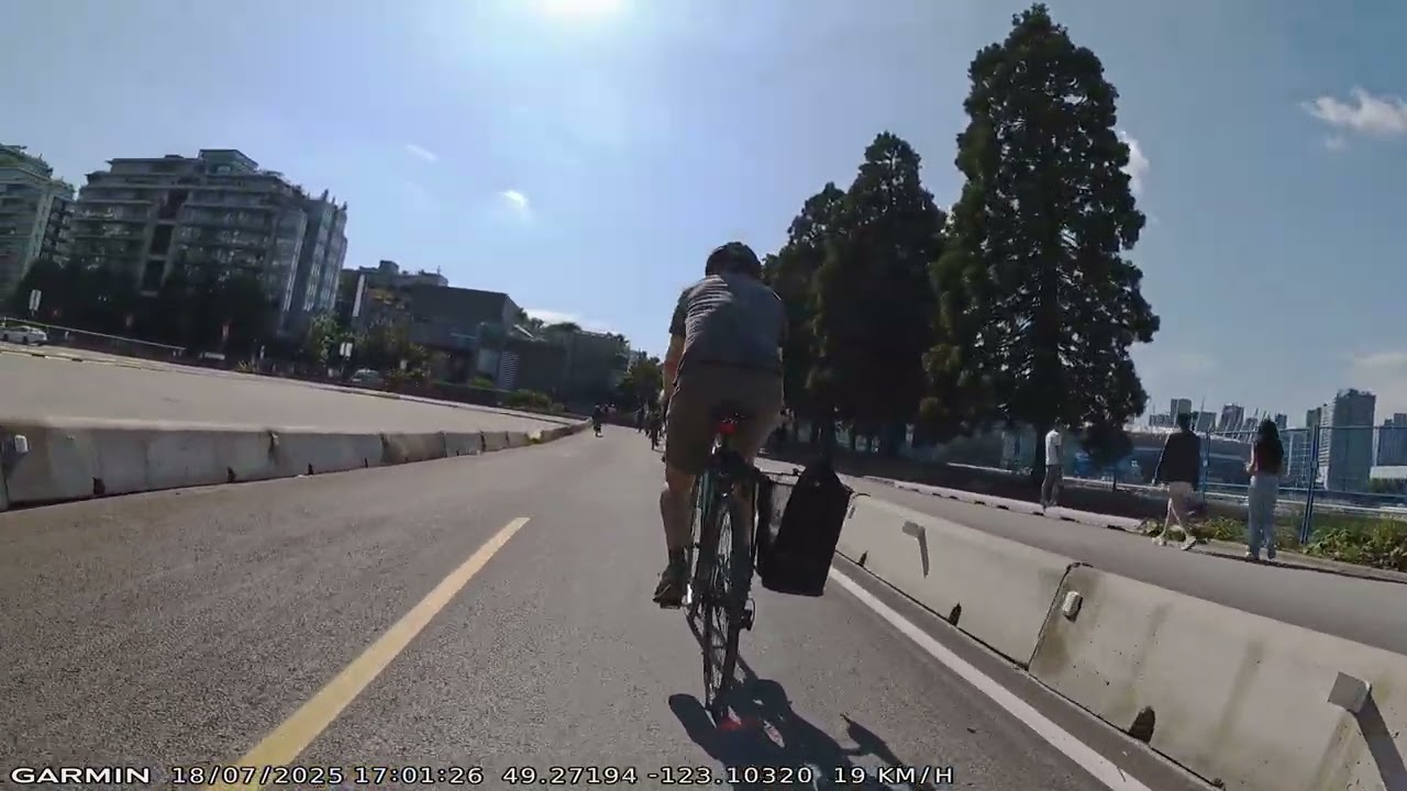 Garmin Varia Vue Test
