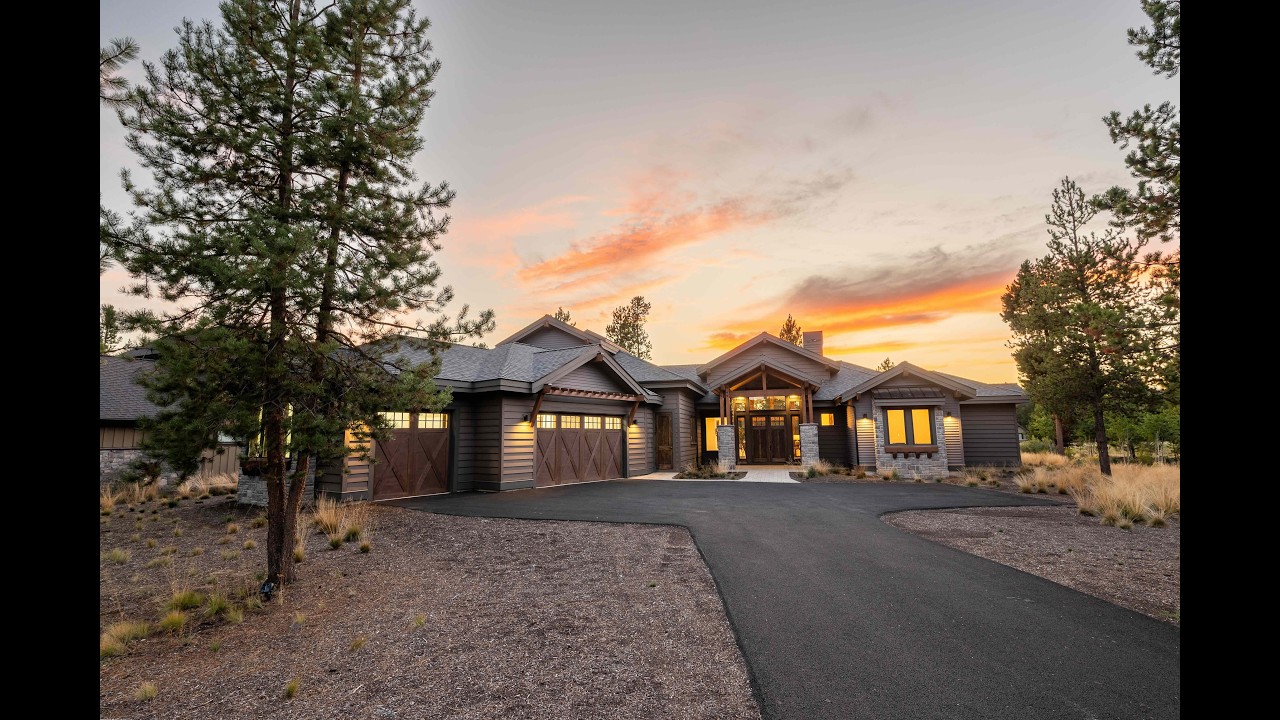 Luxury Home on the Caldera Links Golf Course | 56673 Glowstone Loop Bend OR