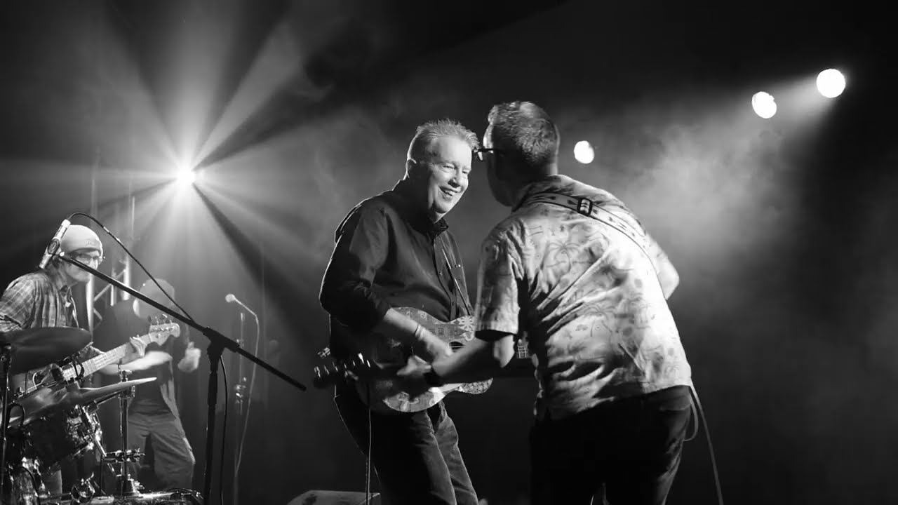 Martin Stephenson & The Daintees with Tom Robinson // Live in London