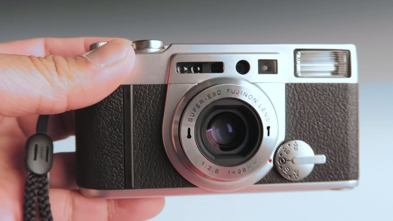 Fujifilm Klasse W High End 35mm Film Point and Shoot Review
