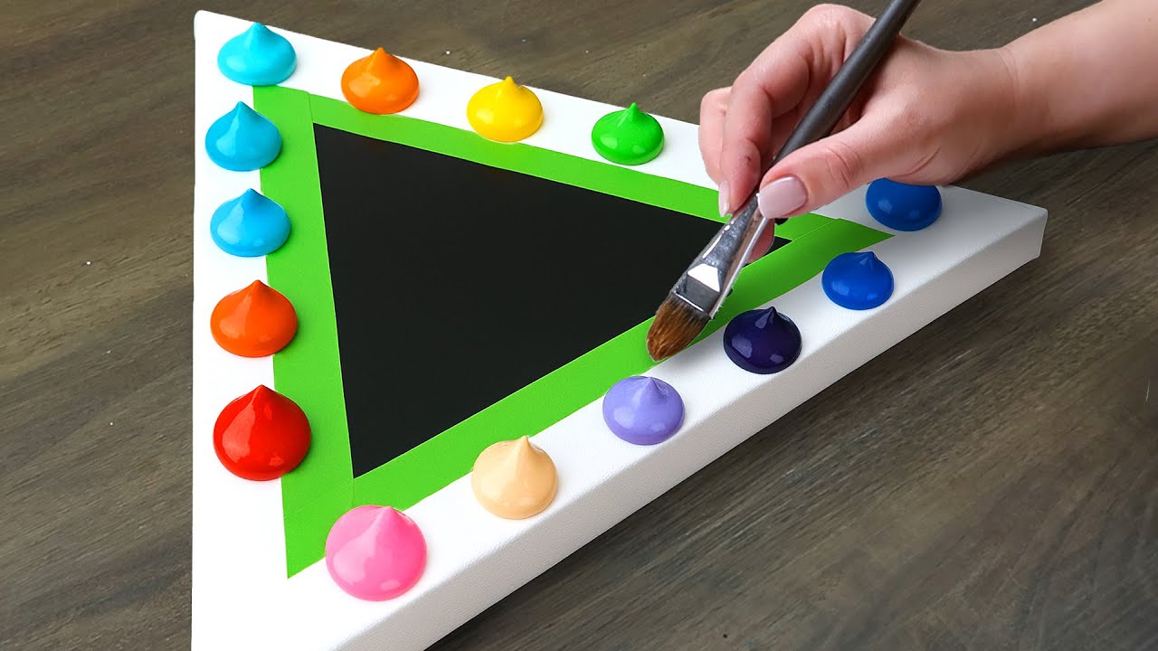 This Triangle Art Trick Will Blow Your Mind!