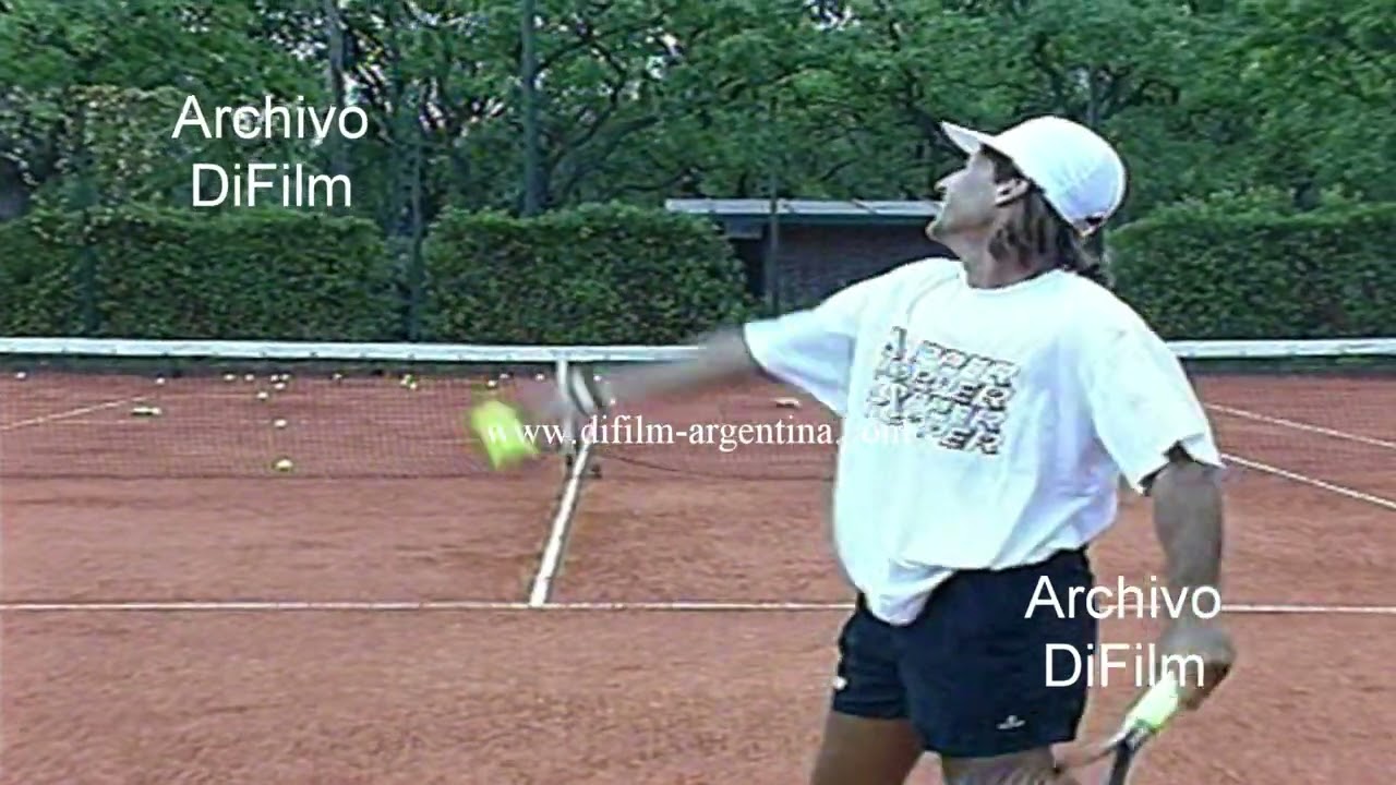 Javier Frana entrenando en el Buenos Aires Lawn Tennis Club 1995