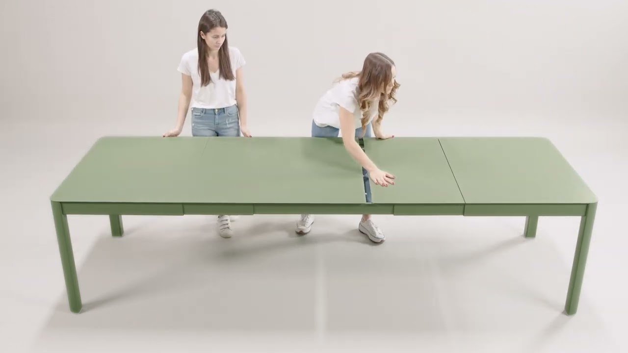 Use of Fermob RIBAMBELLE tables