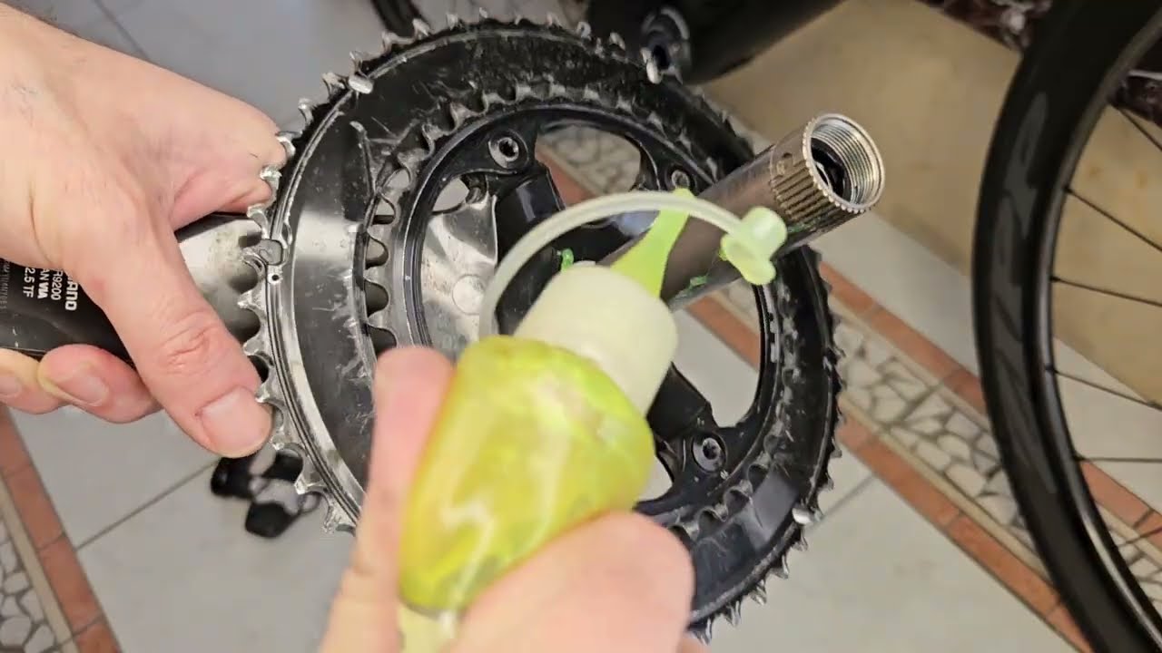 How to Fix Creaking Bottom Bracket & Crank Noise on Your Bike (Stop That Clicking Sound!)