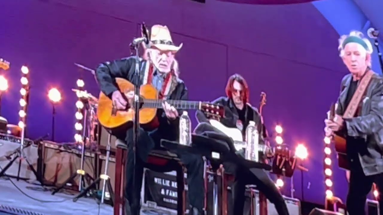 Keith Richards + Willie Nelson 