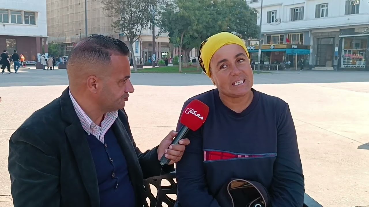 مصاحبا مع واحد بحال خوها.. وجات مراتو حيحات عليها قدام الناس