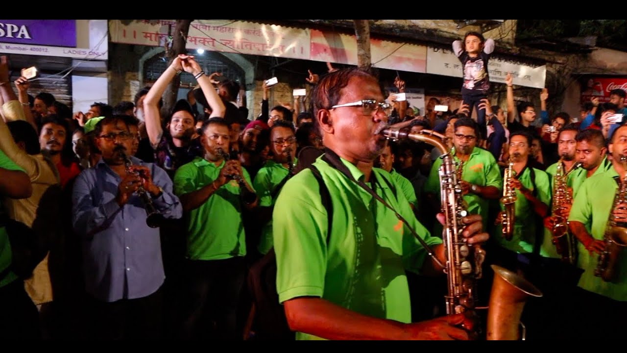 Swaranjali Band performance at chinchpokalicha chintamani 2019 ,Mach Gaya Shor