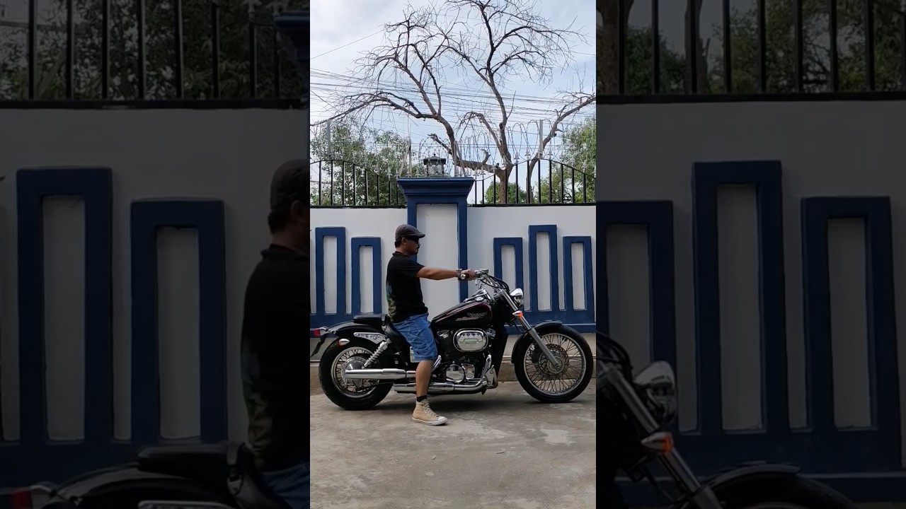 Honda Shadow Slasher 400cc. 
