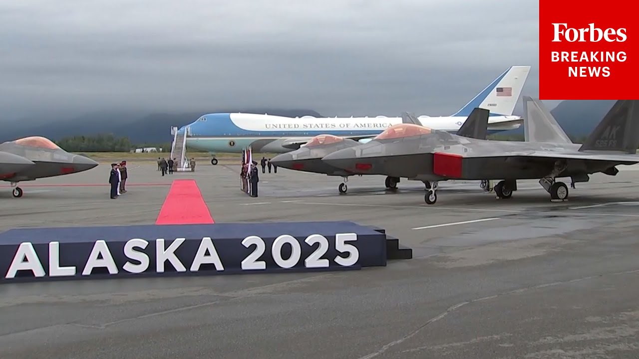 BREAKING NEWS: Air Force One Arrives At Joint Base Elmendorf-Richardson For Trump-Putin Summit