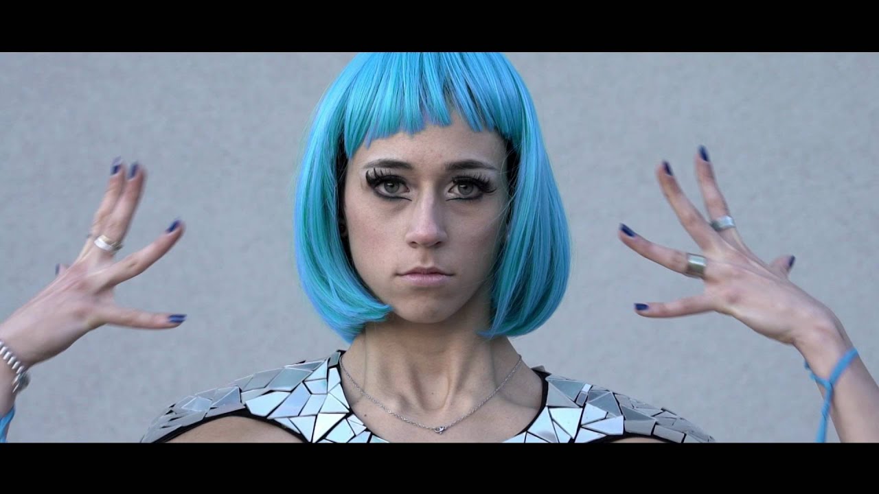 COMPLESS | AMARE SITUAZIONI AMARE (OFFICIAL VIDEO) feat. GUADA, THA BLOCK