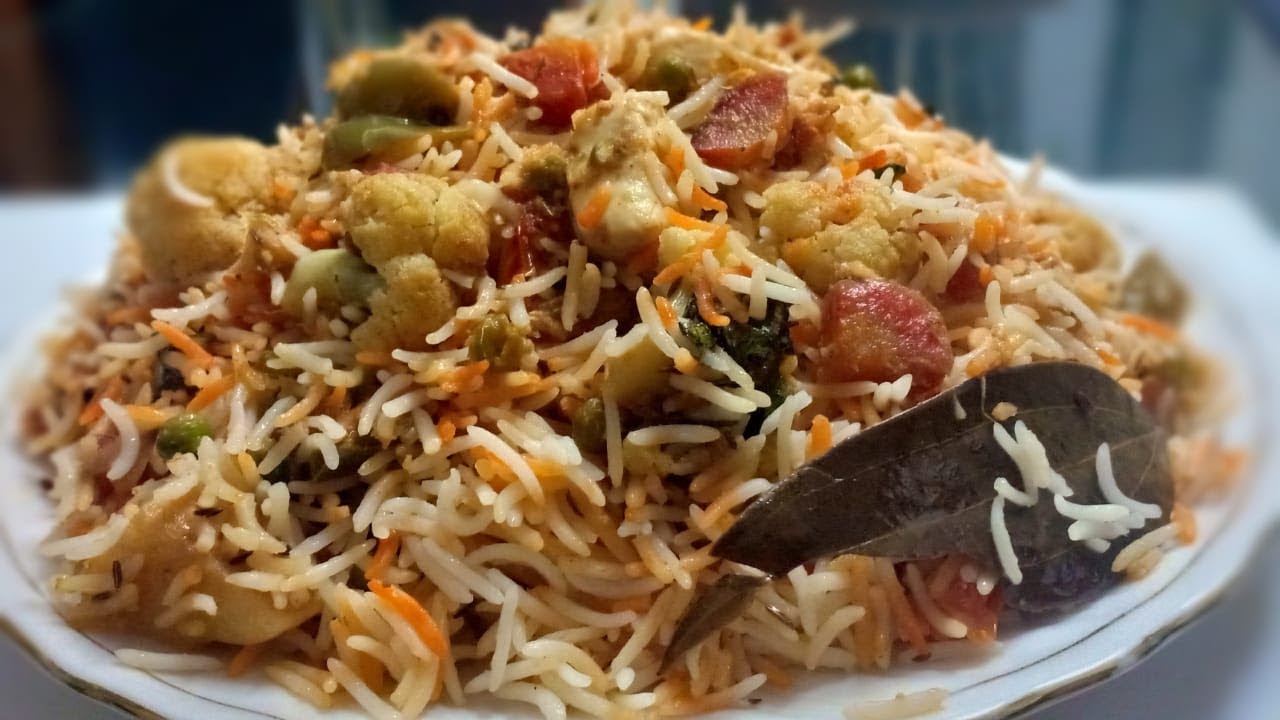ऐसी वेज दम बिरयानी खाकर स्वाद मुँह से नही उतरेगा | Veg Dam Biryani | Easy And Quick Biryani Recipe