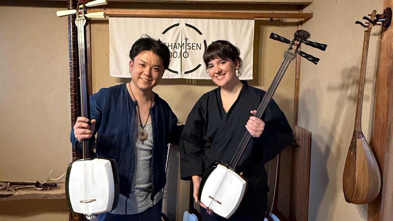 Toco la Guitarra Japonesa con un Maestro Japonés en Kyoto: el Shamisen 🪕