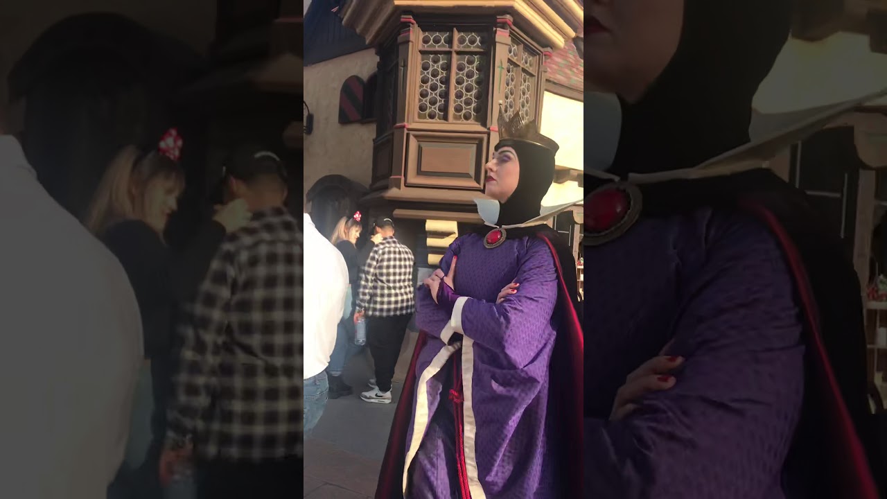 Evil Queen and Snow White