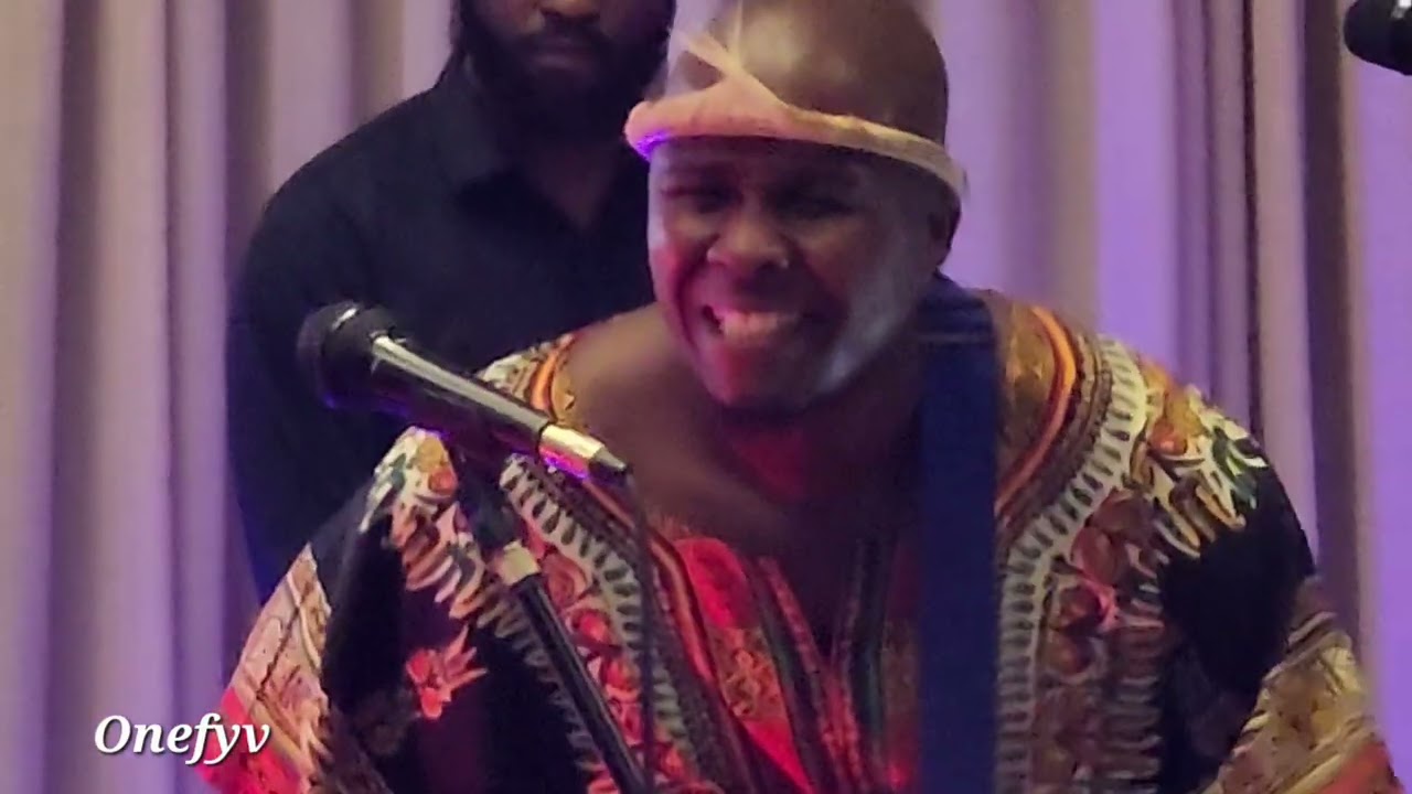 Mwenje Mathole ZVAKATENDWA live PERFORMANCE at VOMWENJE album launch 