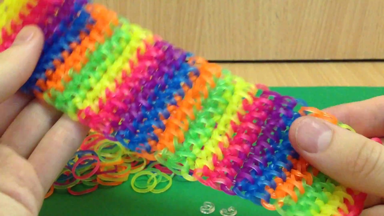 Браслет Радужные Капли из резинок воздушными петлями на крючке Rainbow Loom