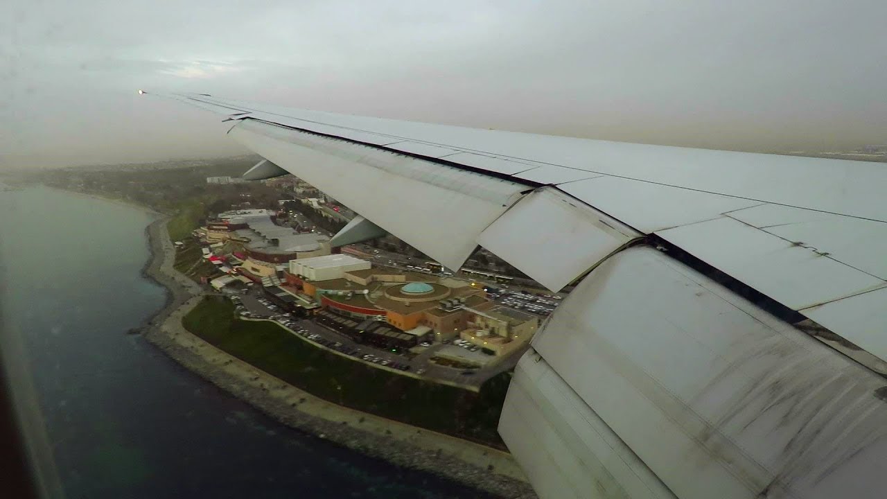 Turkish Airlines Boeing 777-300ER FULL Wing View Landing at Istanbul Atatürk Airport (IST)!