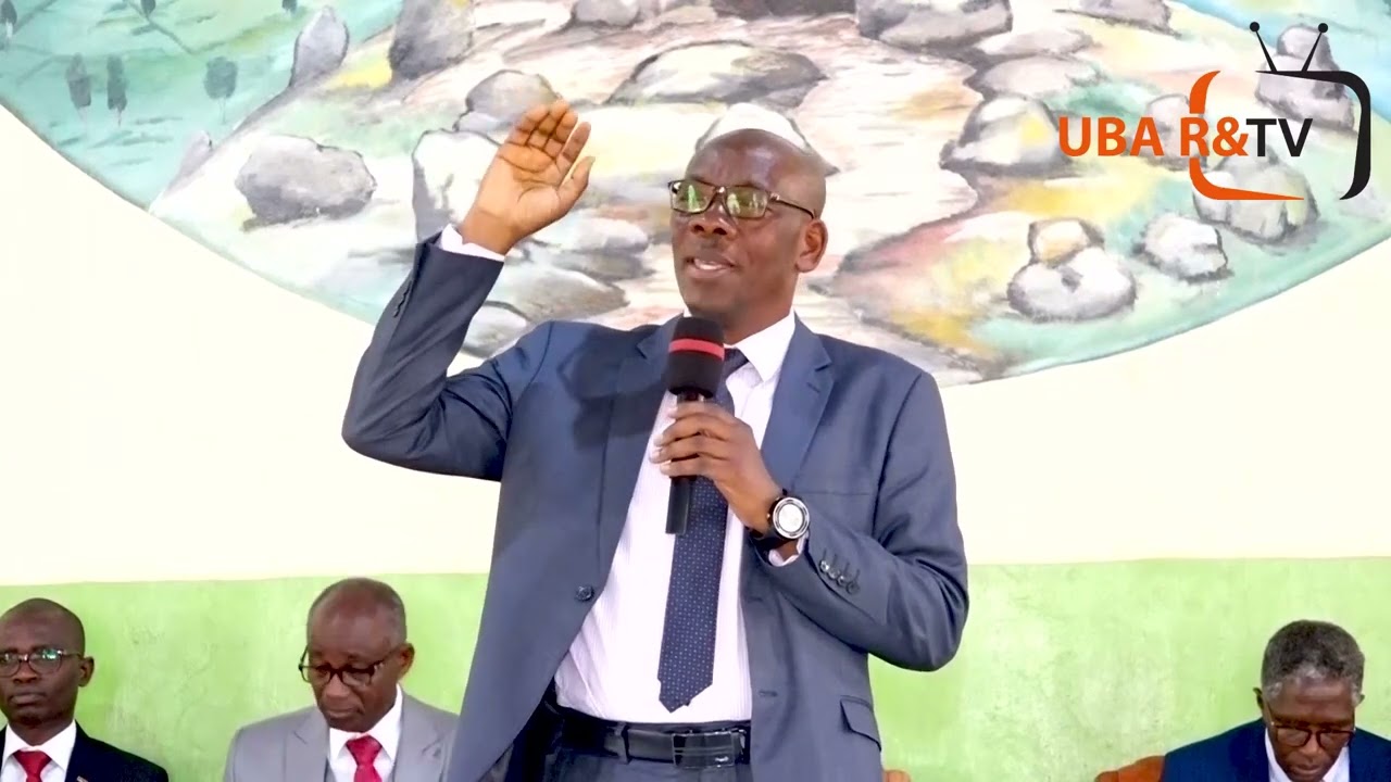 Umwungere wa mbere w'i Gitega Pasteur Claver / Imana ishoboye vyose