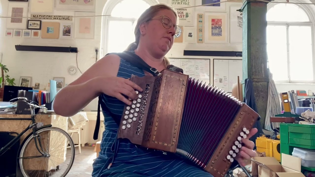 Sussex Cotillion | Becci Pamely-Bast melodeon / diatonic accordion